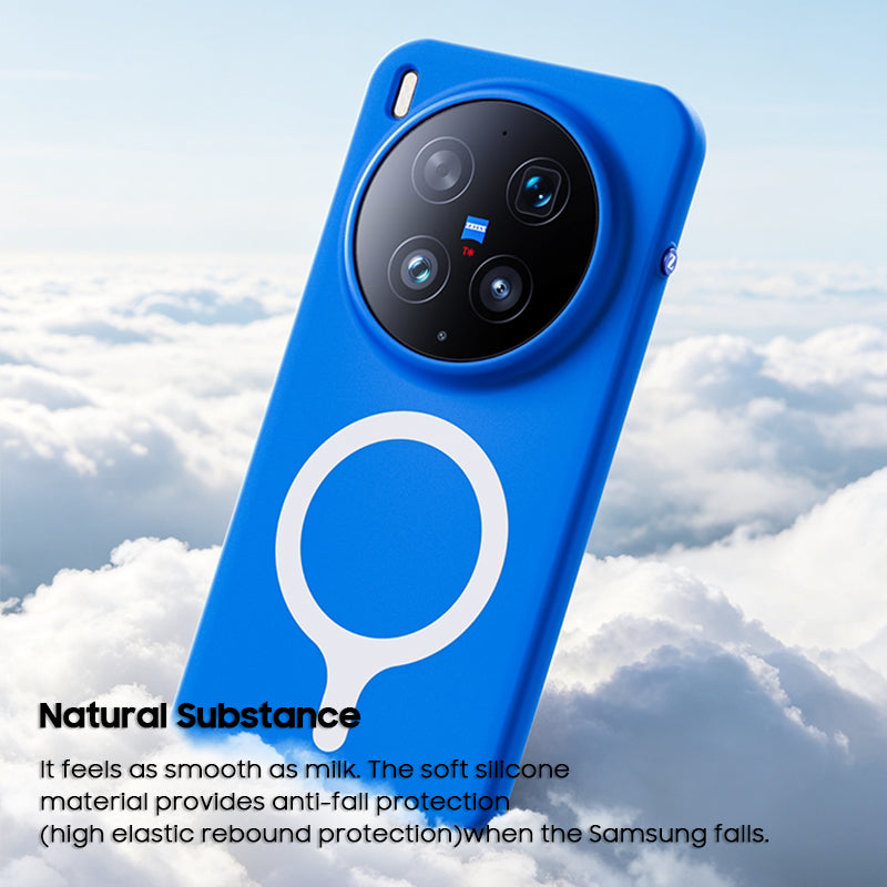 Liquid Silicone Case with MagSafe