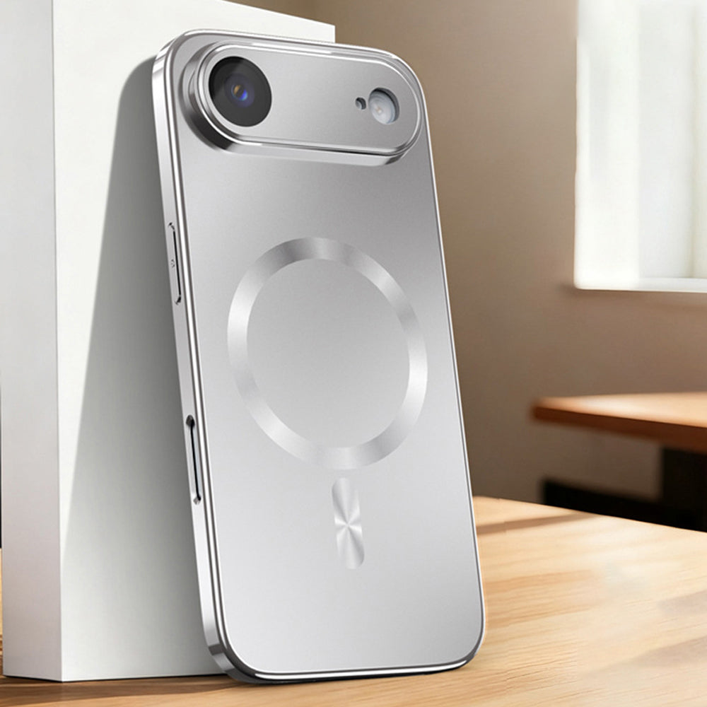 Ultra-Thin Frosted Case with MagSafe