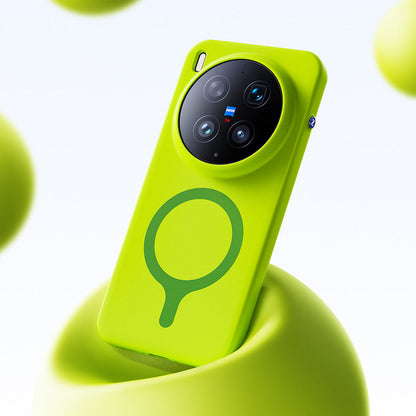 Liquid Silicone Case with MagSafe