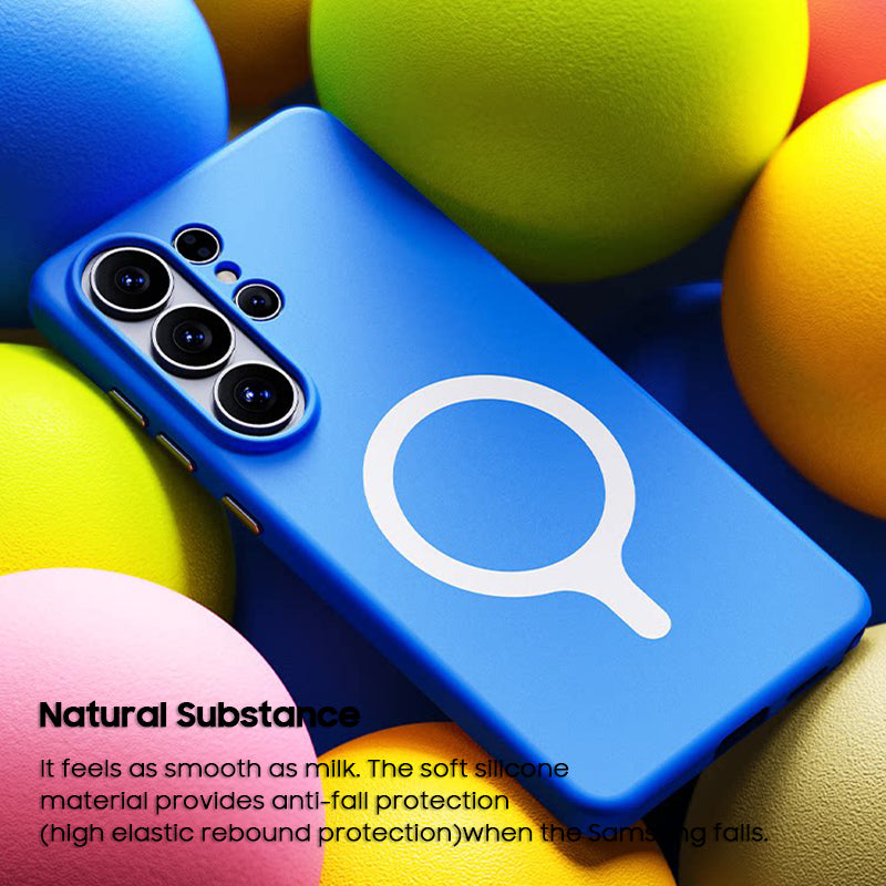Liquid Silicone Case with MagSafe